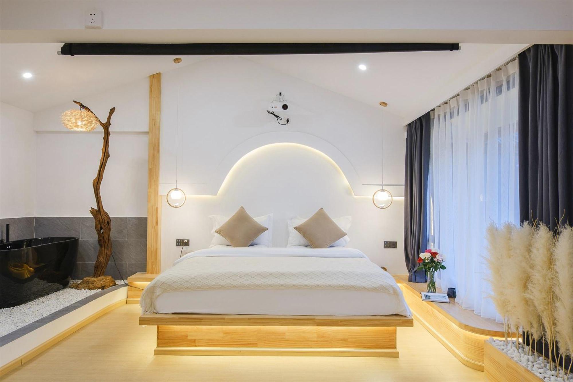 Big Tree Guesthouse - Naxi Old Style 리장 외부 사진