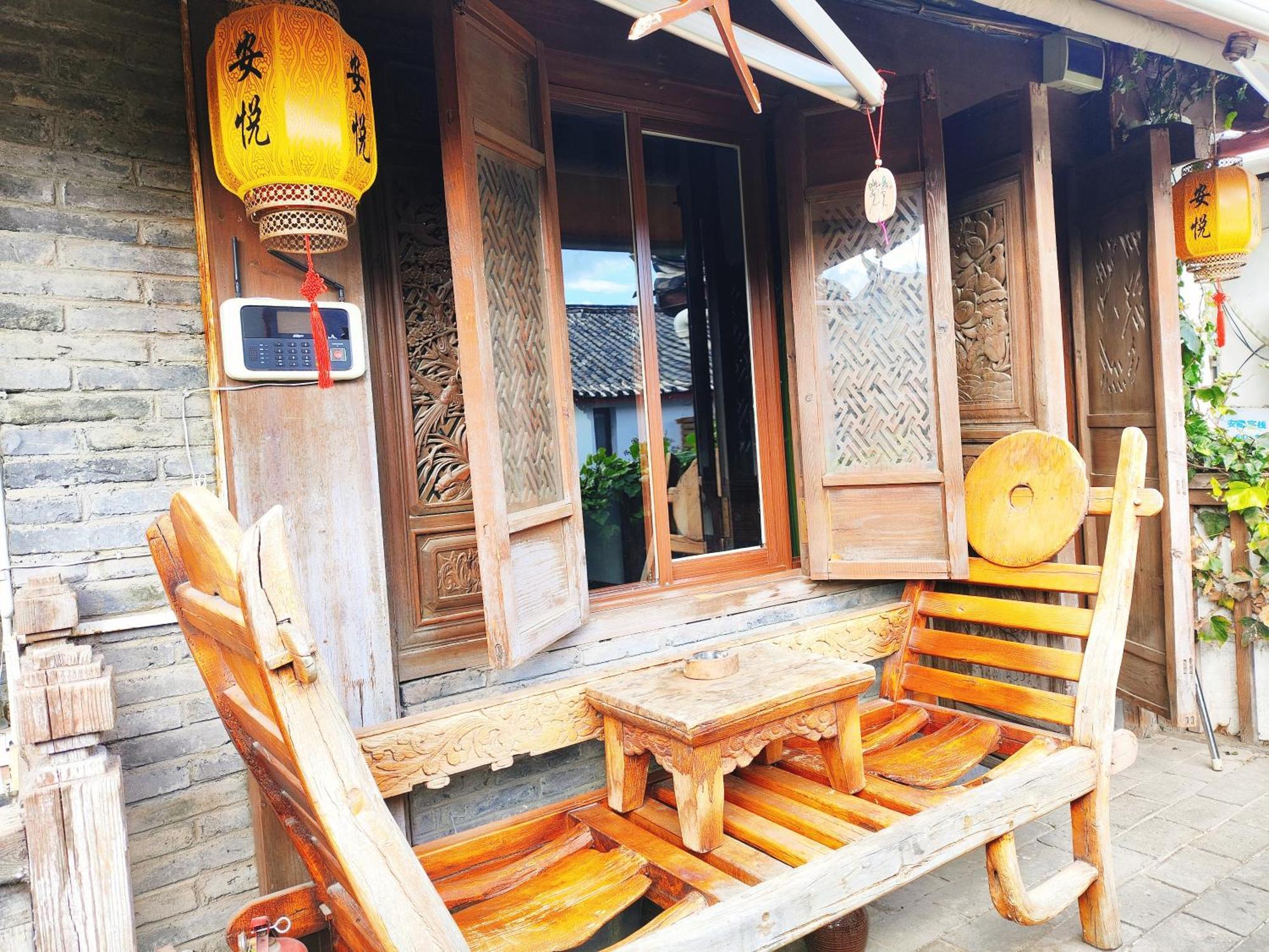 Big Tree Guesthouse - Naxi Old Style 리장 외부 사진