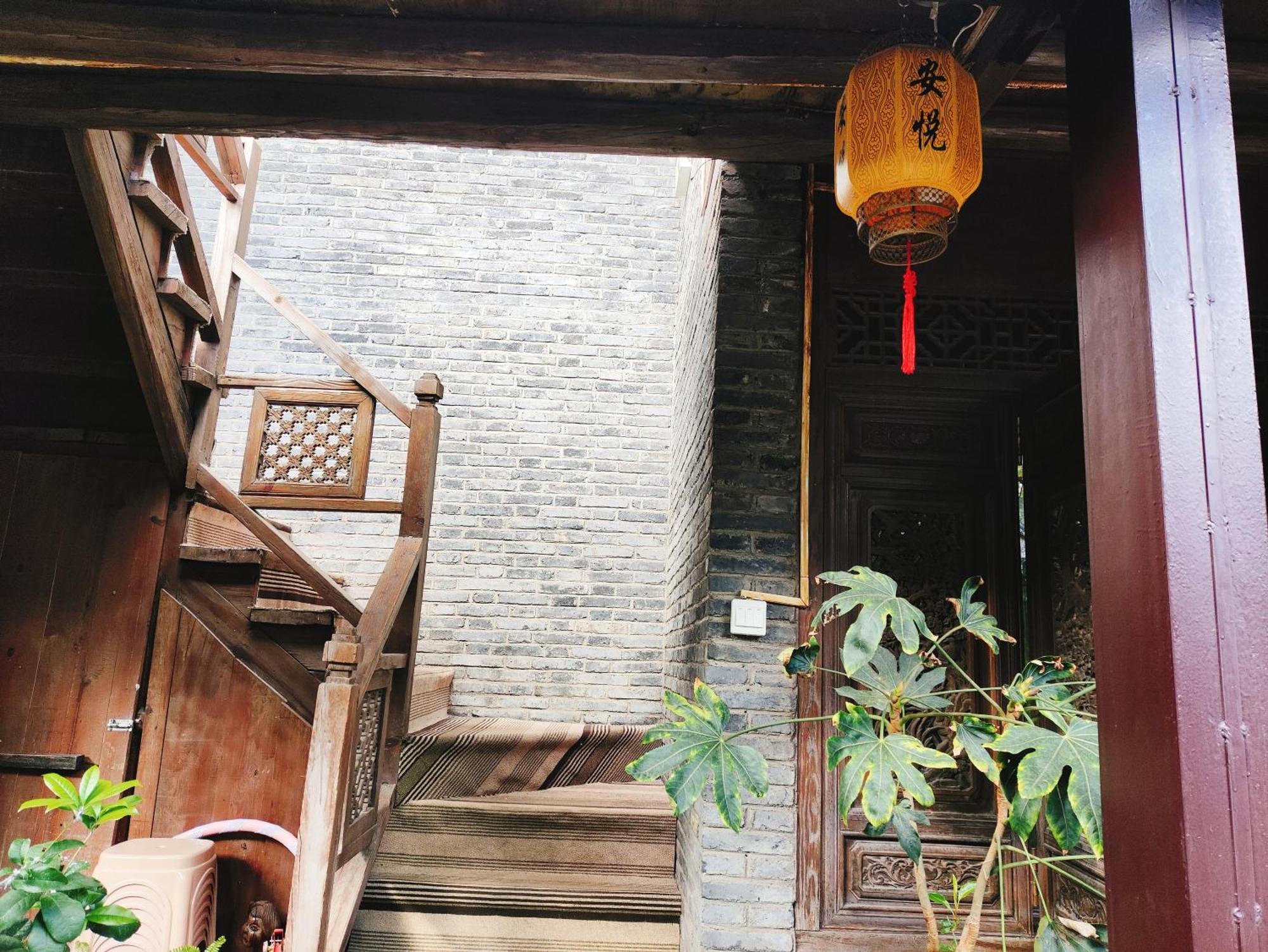 Big Tree Guesthouse - Naxi Old Style 리장 외부 사진