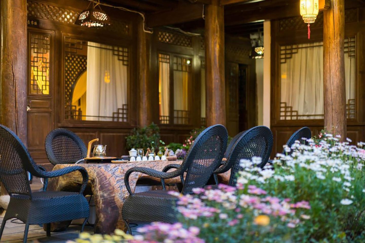 Big Tree Guesthouse - Naxi Old Style 리장 외부 사진